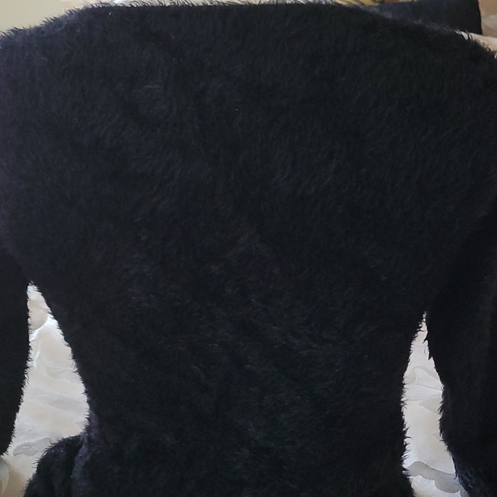 Sweater - Picture 4 of 7